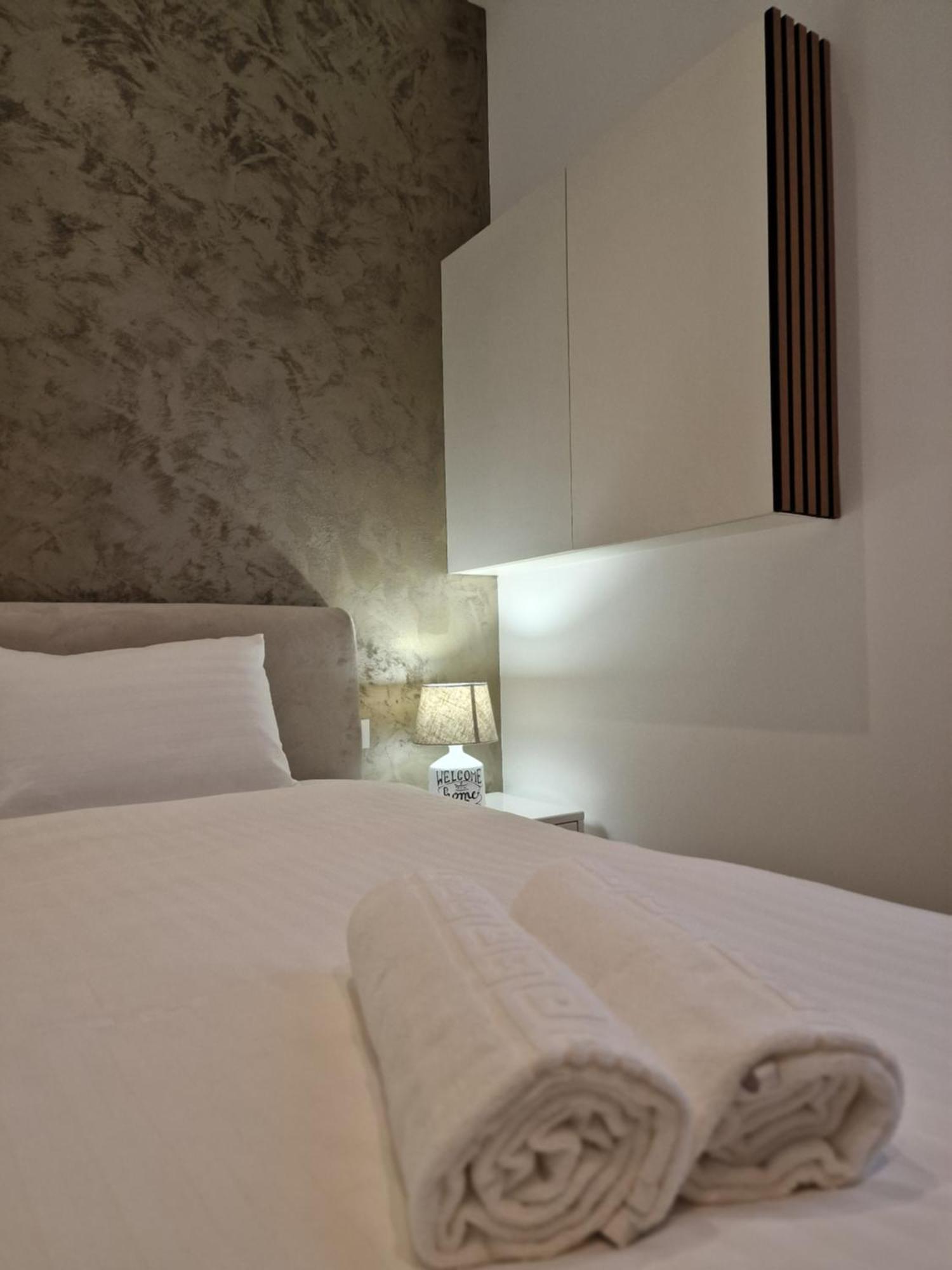 Apartamento Rokebea Luxury Braşov Exterior foto