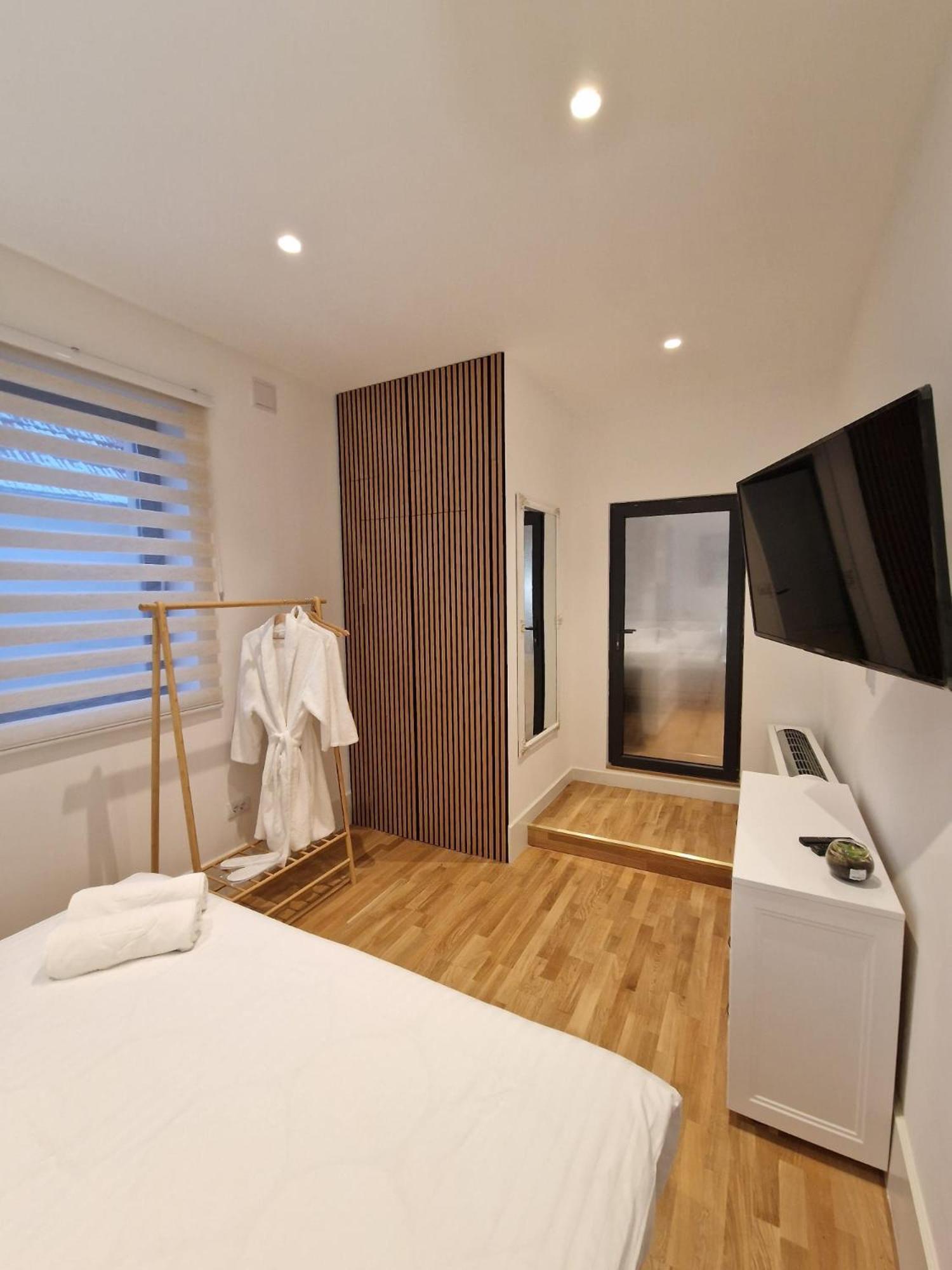 Apartamento Rokebea Luxury Braşov Exterior foto